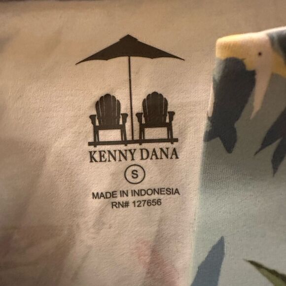 Kenny Dana  Slit Placket Dress with 3/4 Slit Sleeve Wildlife print - Picture 3 of 7